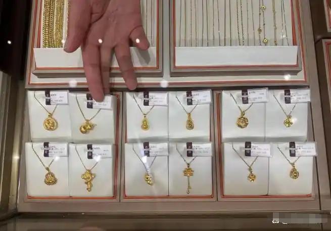 造假成本仅几十元？记者揭黄金造假套路开元棋牌app“周大福”“老凤祥”被(图3)