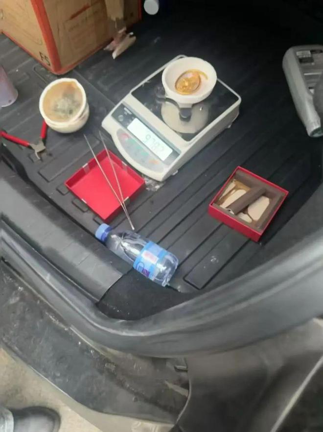 造假成本仅几十元？记者揭黄金造假套路开元棋牌app“周大福”“老凤祥”被(图4)