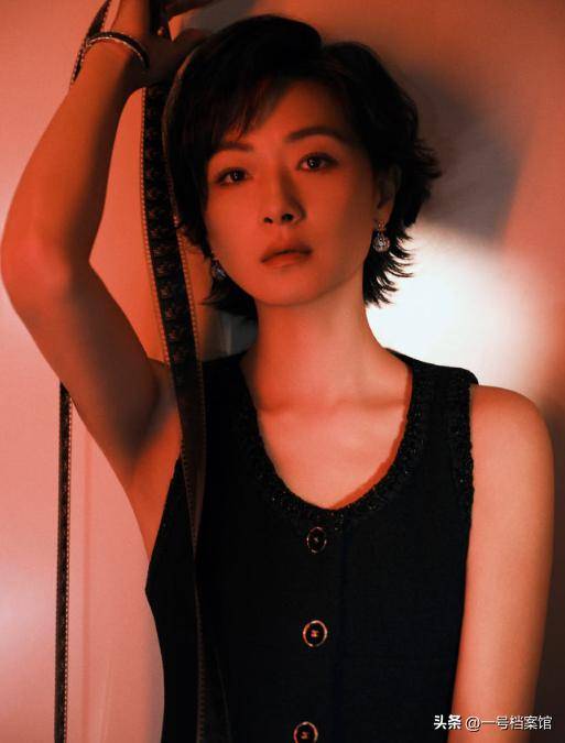 演而被雪藏的万茜43岁终凭实力走红开元棋牌都是漂亮惹的祸！七次拒绝导