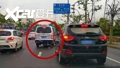 ？这样做会被扣罚2分300元开元ky棋牌虚线变道也罚款吗(图2)